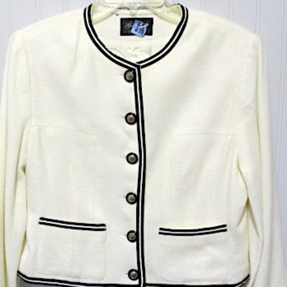 Ivory Cropped Jacket with Black Accents, Chanel-style, Size 8 - Picture 2 of 11